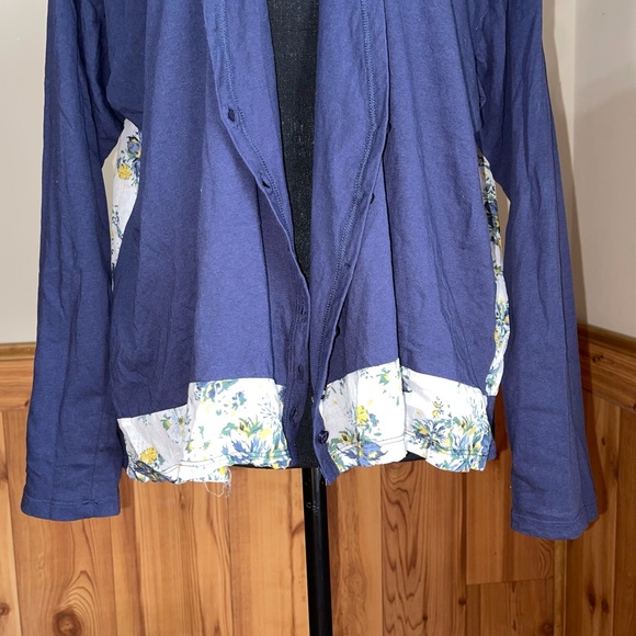 Tulip B Button Up Cardigan - Picture 2 of 8
